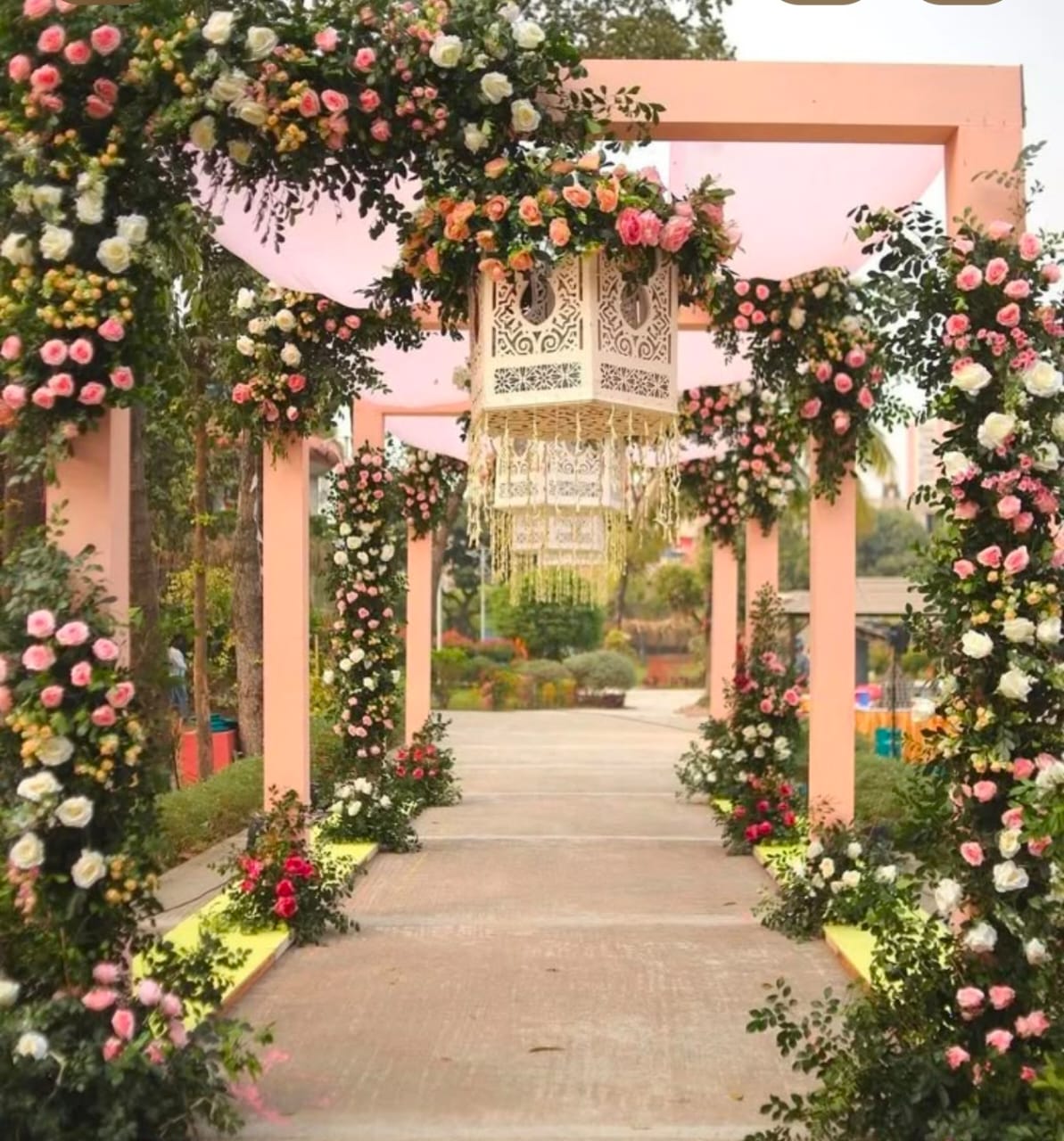 Gates Decor 6