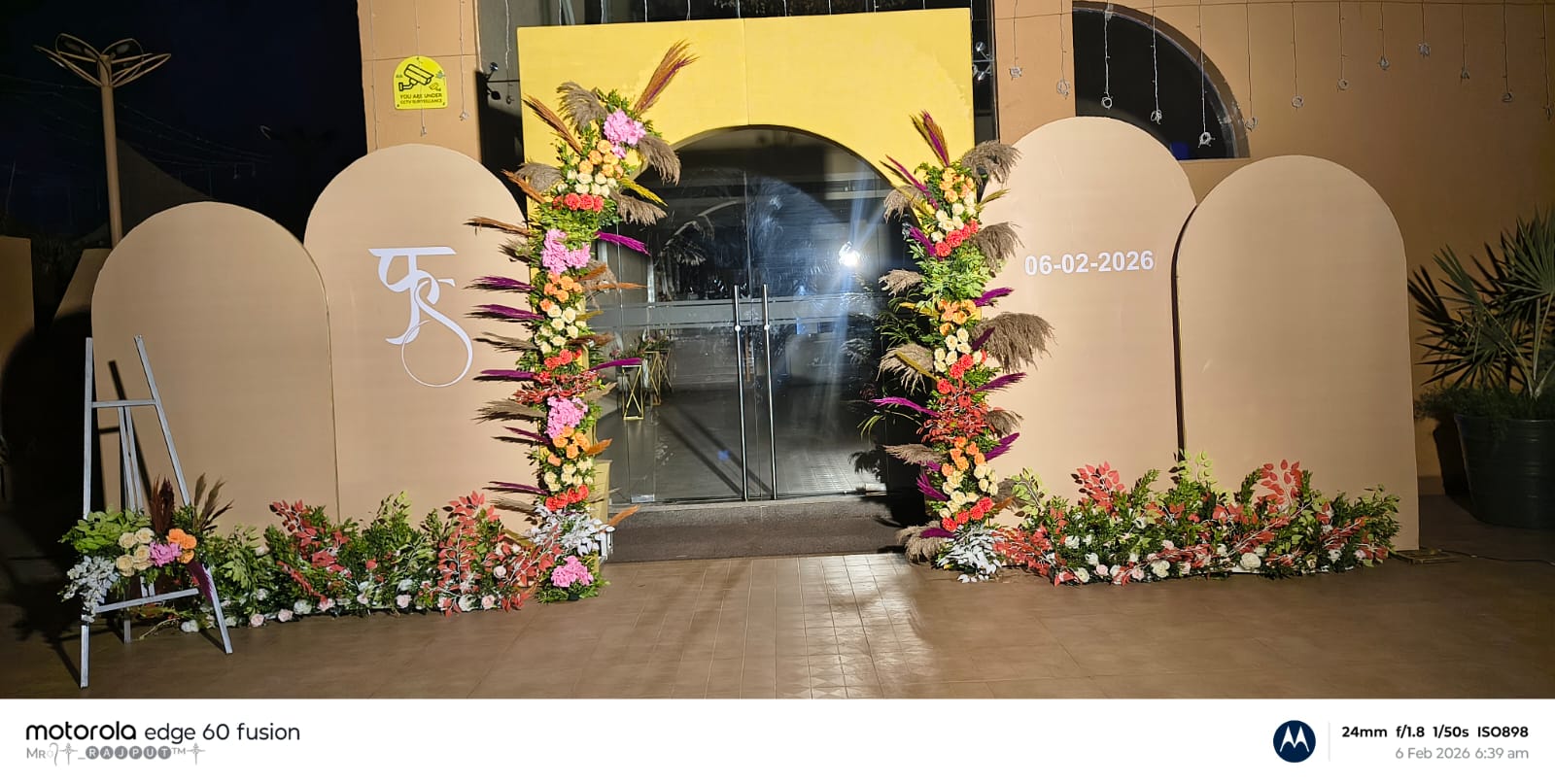 Gates Decor 10