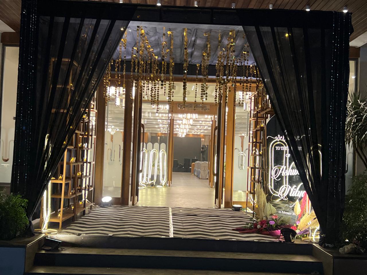 Gates Decor 12